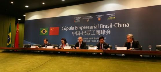 B_600_250_16777215_00_images_stories_download_fotos_2652015-materia-acordo-china-foto-2