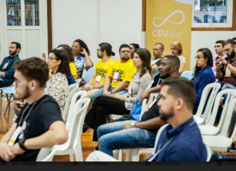 Palestra_durante_ciclo_empreendedor_universit%c3%a1rio-1