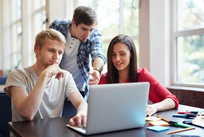 Estudantes-de-concurso-em-sala-de-aula