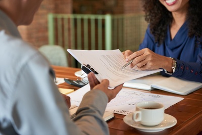 Consulting-with-lawyer