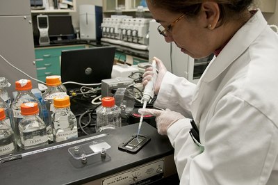 Toxicology_research_at_fda_(nctr_1193)_(6009043040)